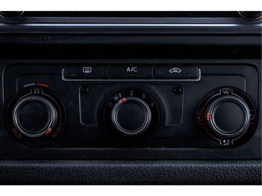Volkswagen Transporter T6 2.0 TDI L2H1 | Automaat | 150 PK | Euro 6 | Cruise | Carplay | Airco ActivLease financial lease