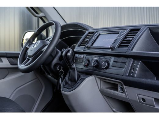 Volkswagen Transporter T6 2.0 TDI L2H1 | Automaat | 150 PK | Euro 6 | Cruise | Carplay | Airco ActivLease financial lease
