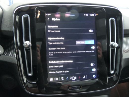 Volvo  XC40 Recharge Pro | Panoramadak | Harman/Kardon | 360 Camera | Keyless | Elektrische Voorstoelen | War... ActivLease financial lease