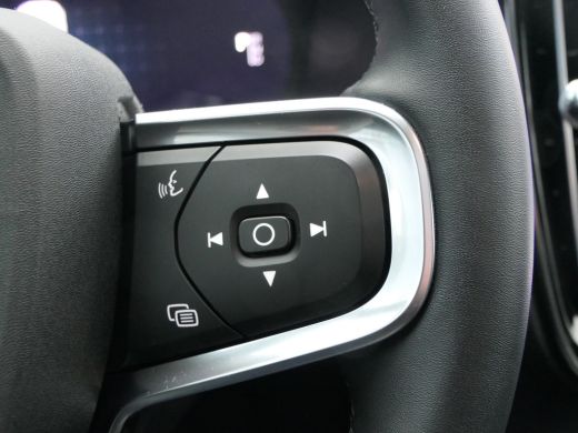 Volvo  XC40 Recharge Pro | Panoramadak | Harman/Kardon | 360 Camera | Keyless | Elektrische Voorstoelen | War... ActivLease financial lease