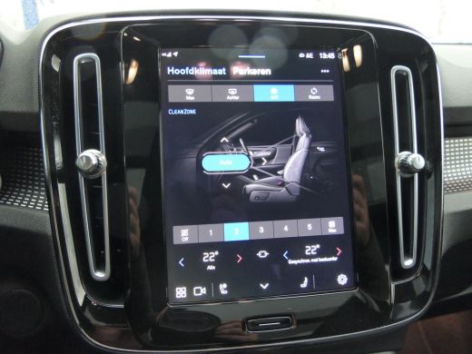 Volvo  XC40 Recharge Pro | Panoramadak | Harman/Kardon | 360 Camera | Keyless | Elektrische Voorstoelen | War... ActivLease financial lease