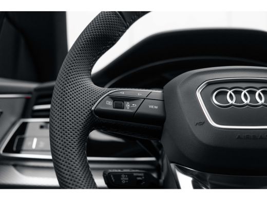 Audi Q8 60 TFSI e quattro Pro Line S Competition | S- Sportstoelen | Panoramadak | Assisistentiepakket Pa... ActivLease financial lease