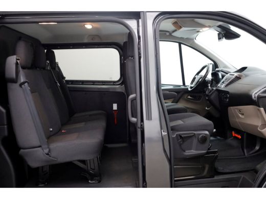 Ford Transit Custom 2.0 TDCI 170pk E6 L2H1 Trend D.C. Airco/Camera Trekhaak 2800kg 07-2017 ActivLease financial lease