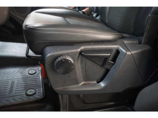 Ford Transit Custom 290 2.0 TDCI L2H1 Sport | 185pk | Standkachel | Bi-Xenon | Camera | Navi | Sidebars | 18 Inch | |... ActivLease financial lease