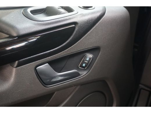 Ford Transit Custom 290 2.0 TDCI L2H1 Sport | 185pk | Standkachel | Bi-Xenon | Camera | Navi | Sidebars | 18 Inch | |... ActivLease financial lease
