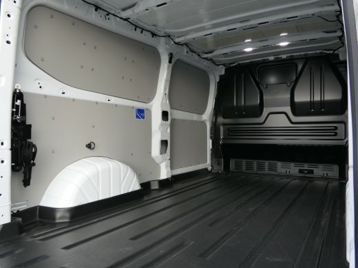 Ford Transit Custom Ford 320 2.0 TDCI 150pk L2H1 Trend | Rijklaar! | Lengte 2 | Trekhaak | Prijs = Rijklaar! | Camera... ActivLease financial lease
