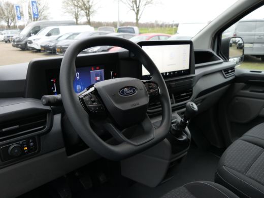 Ford Transit Custom Ford 320 2.0 TDCI 150pk L2H1 Trend | Rijklaar! | Lengte 2 | Trekhaak | Prijs = Rijklaar! | Camera... ActivLease financial lease