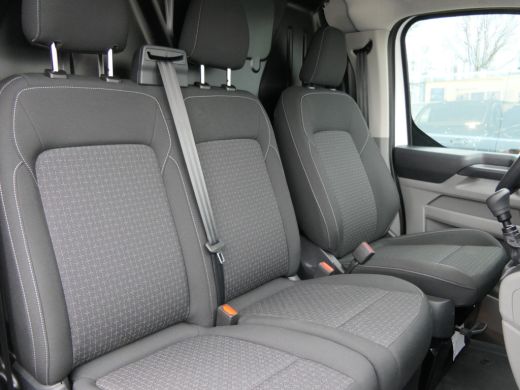 Ford Transit Custom Ford 320 2.0 TDCI 150pk L2H1 Trend | Rijklaar! | Lengte 2 | Trekhaak | Prijs = Rijklaar! | Camera... ActivLease financial lease