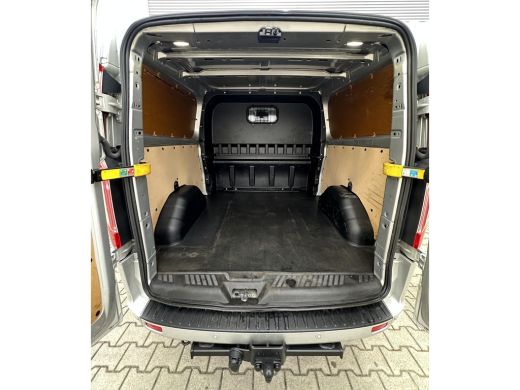 Ford Transit Custom 320 2.0 TDCI L2H1 Limited DC Dubbel Cabine ActivLease financial lease