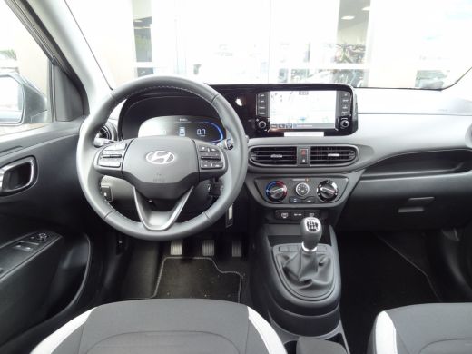 Hyundai i10 Hyundai 1.0 Comfort Smart | NAVIGATIE | ACHTERUITRIJCAMERA | AIRCO ActivLease financial lease