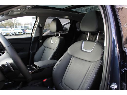 Hyundai Tucson Hyundai 1.6 T-GDI PHEV Premium Sky| Panorama dak| Leder interieur| Demo deal! | Apple Carplay/And... ActivLease financial lease