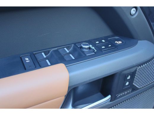 Land Rover Defender 2.0 P400e 110 X Pano | Head-Up | 22 Inch | Stoelkoeling/verwarming | ACC | Koelbox | 4-zone Clim ActivLease financial lease