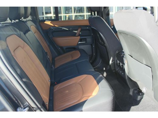 Land Rover Defender 2.0 P400e 110 X Pano | Head-Up | 22 Inch | Stoelkoeling/verwarming | ACC | Koelbox | 4-zone Clim ActivLease financial lease