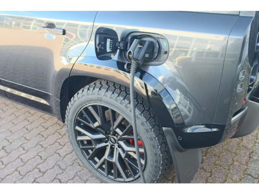 Land Rover Defender 2.0 P400e 110 X Pano | Head-Up | 22 Inch | Stoelkoeling/verwarming | ACC | Koelbox | 4-zone Clim ActivLease financial lease