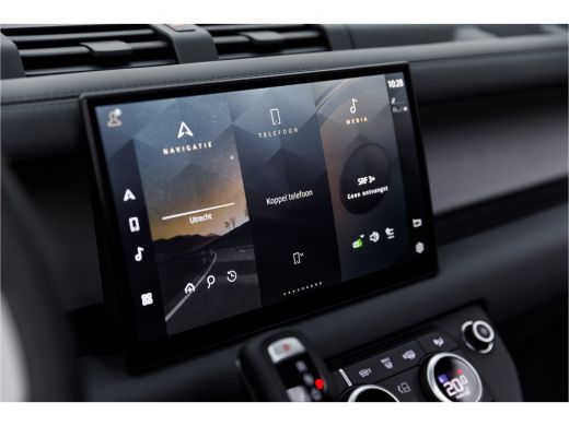 Land Rover Defender P400e 110 X-Dynamic SE | Stoffen vouwdak | Koel/verwarmbare voorstoelen | Elektrische trekhaak ActivLease financial lease
