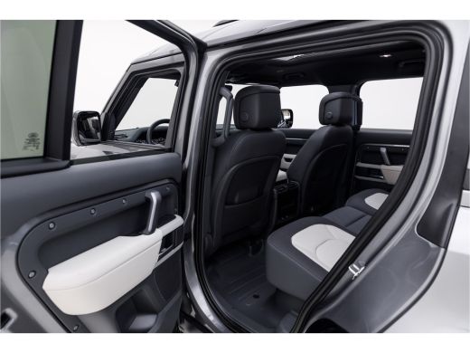 Land Rover Defender P400e 110 X-Dynamic SE | Stoffen vouwdak | Koel/verwarmbare voorstoelen | Elektrische trekhaak ActivLease financial lease
