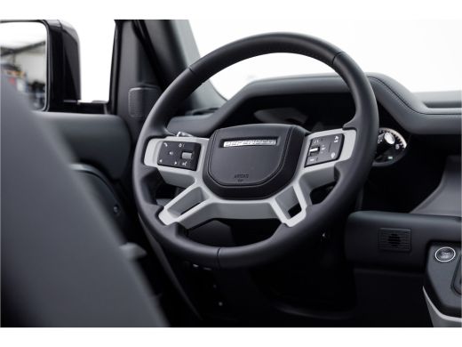 Land Rover Defender P400e 110 X-Dynamic SE | Stoffen vouwdak | Koel/verwarmbare voorstoelen | Elektrische trekhaak ActivLease financial lease