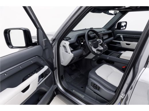 Land Rover Defender P400e 110 X-Dynamic SE | Stoffen vouwdak | Koel/verwarmbare voorstoelen | Elektrische trekhaak ActivLease financial lease