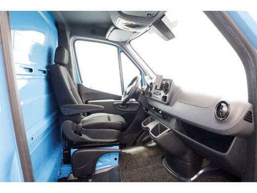 Mercedes Sprinter 311 CDI 7G Automaat RWD Bakwagen met achterdeuren Airco 03-2021 ActivLease financial lease