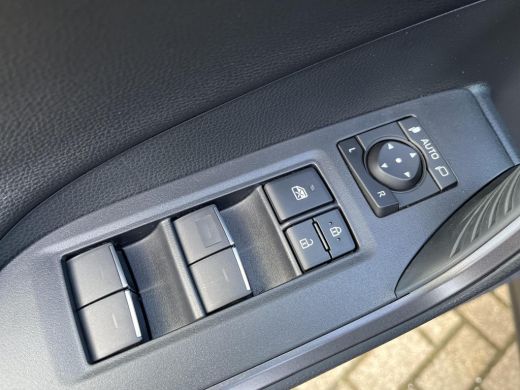 Toyota RAV4 2.5 Hybrid AWD GR SPORT | All-in prijs | Apple/Android | Camera | Leder | ActivLease financial lease