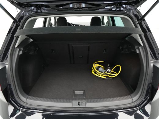 Volkswagen e-Golf e-Golf Navigatie Dynaudio Camera Acc 278 ActivLease financial lease