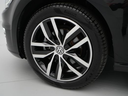 Volkswagen e-Golf e-Golf Navigatie Dynaudio Camera Acc 278 ActivLease financial lease