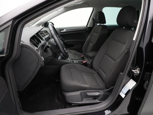Volkswagen e-Golf e-Golf Navigatie Dynaudio Camera Acc 278 ActivLease financial lease