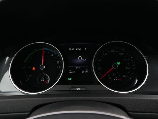 Volkswagen e-Golf e-Golf Navigatie Dynaudio Camera Acc 278 ActivLease financial lease