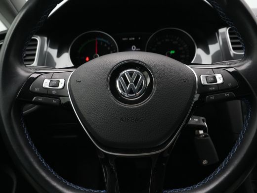 Volkswagen e-Golf e-Golf Navigatie Dynaudio Camera Acc 278 ActivLease financial lease