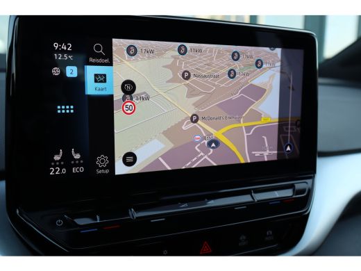 Volkswagen ID.4 First 77 kWh | Navigatie | Stoelverwarming | Trekhaak | ActivLease financial lease