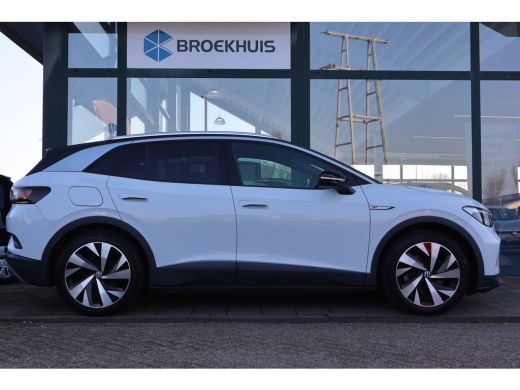 Volkswagen ID.4 First 77 kWh | Navigatie | Stoelverwarming | Trekhaak | ActivLease financial lease