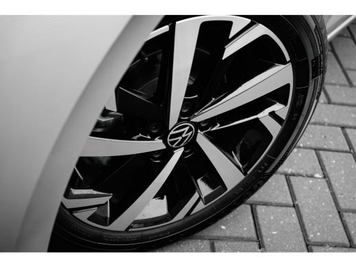 Volkswagen Polo Volkswagen Life Edition Inclusief €2000,- inruilvoordeel + €1000,- korting | 'App-Connect' smartp... ActivLease financial lease