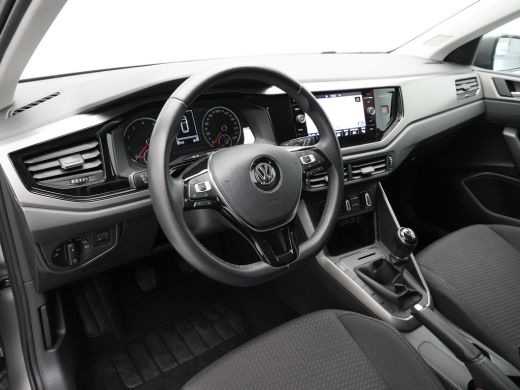 Volkswagen Polo 1.0 TSI 95pk Comfortline Navigatie Airco Acc Lm Velgen 13 ActivLease financial lease