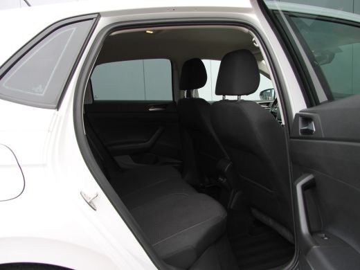 Volkswagen Polo 1.0 TSI 95pk R-Line | Cruise | Navi | Carplay ActivLease financial lease
