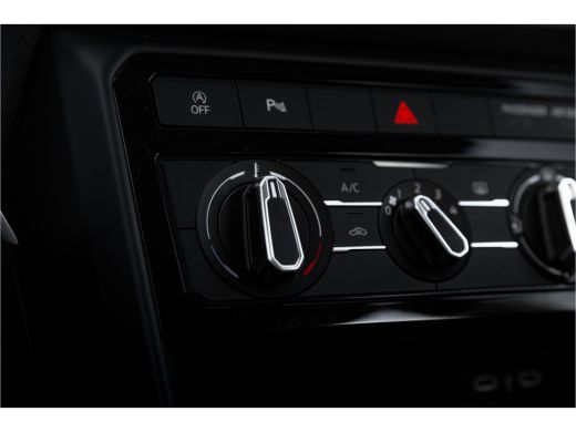 Volkswagen T-Cross 1.0 TSI Life 95pk hand. | Carplay | Adapt. Cruise | Parkeersensoren ActivLease financial lease