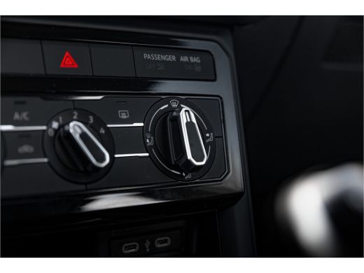 Volkswagen T-Cross 1.0 TSI Life 95pk hand. | Carplay | Adapt. Cruise | Parkeersensoren ActivLease financial lease