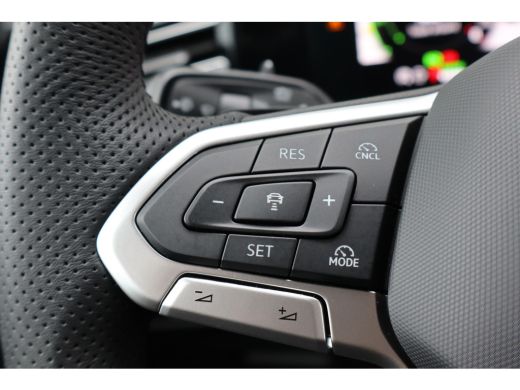 Volkswagen Tiguan 1.5 eHybrid R-Line Business | Cruise Control | Achteruitrijcamera | Navigatie | ActivLease financial lease