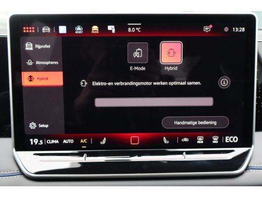 Volkswagen Tiguan 1.5 eHybrid R-Line Business | Cruise Control | Achteruitrijcamera | Navigatie | ActivLease financial lease