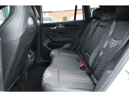 Volkswagen Tiguan 1.5 eHybrid R-Line Business | Cruise Control | Achteruitrijcamera | Navigatie | ActivLease financial lease