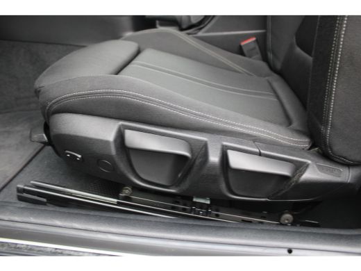 BMW 1-serie 118i Executive AUTOMAAT | NAVI | PDC | ActivLease financial lease