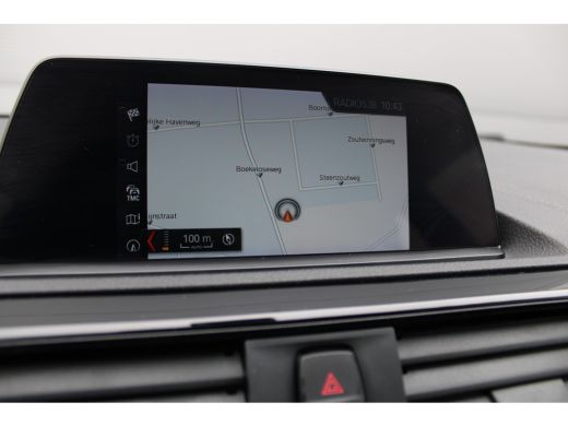 BMW 1-serie 118i Executive AUTOMAAT | NAVI | PDC | ActivLease financial lease