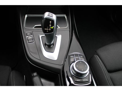 BMW 1-serie 118i Executive AUTOMAAT | NAVI | PDC | ActivLease financial lease