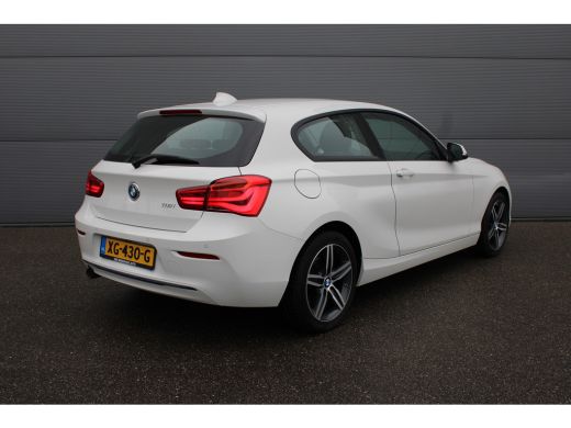 BMW 1-serie 118i Executive AUTOMAAT | NAVI | PDC | ActivLease financial lease