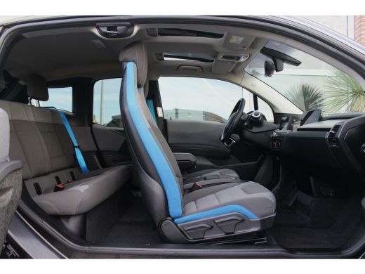 BMW i3 Executive Edition 120Ah 42 kWh | Dakraam | 1e eigenaar | Camera | LED | 20 inch | Stoelverwarming | Harman-Kardon | Navi | NAP | inc BTW ➡️ ActivLease financial lease