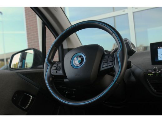 BMW i3 Executive Edition 120Ah 42 kWh | Dakraam | 1e eigenaar | Camera | LED | 20 inch | Stoelverwarming | Harman-Kardon | Navi | NAP | inc BTW ➡️ ActivLease financial lease
