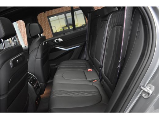 BMW X5 xDrive50e M Sportpakket Pro / NIEUW BINNEN / SUPERCOMPLEET! / PANORAMADAK / MASSAGESTOELEN / TREK... ActivLease financial lease