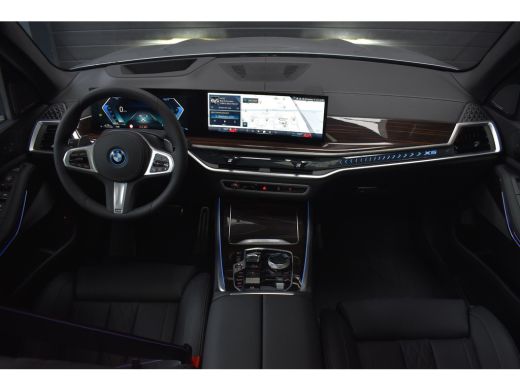 BMW X5 xDrive50e M Sportpakket Pro / NIEUW BINNEN / SUPERCOMPLEET! / PANORAMADAK / MASSAGESTOELEN / TREK... ActivLease financial lease