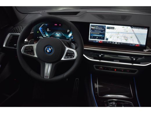 BMW X5 xDrive50e M Sportpakket Pro / NIEUW BINNEN / SUPERCOMPLEET! / PANORAMADAK / MASSAGESTOELEN / TREK... ActivLease financial lease