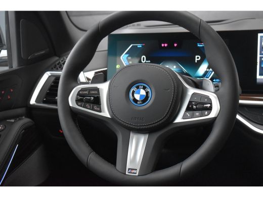 BMW X5 xDrive50e M Sportpakket Pro / NIEUW BINNEN / SUPERCOMPLEET! / PANORAMADAK / MASSAGESTOELEN / TREK... ActivLease financial lease