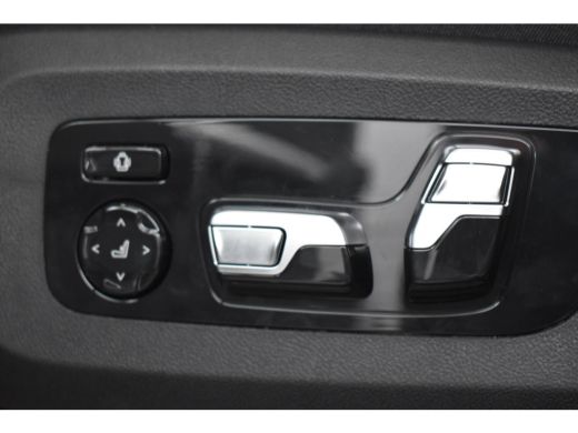 BMW X5 xDrive50e M Sportpakket Pro / NIEUW BINNEN / SUPERCOMPLEET! / PANORAMADAK / MASSAGESTOELEN / TREK... ActivLease financial lease